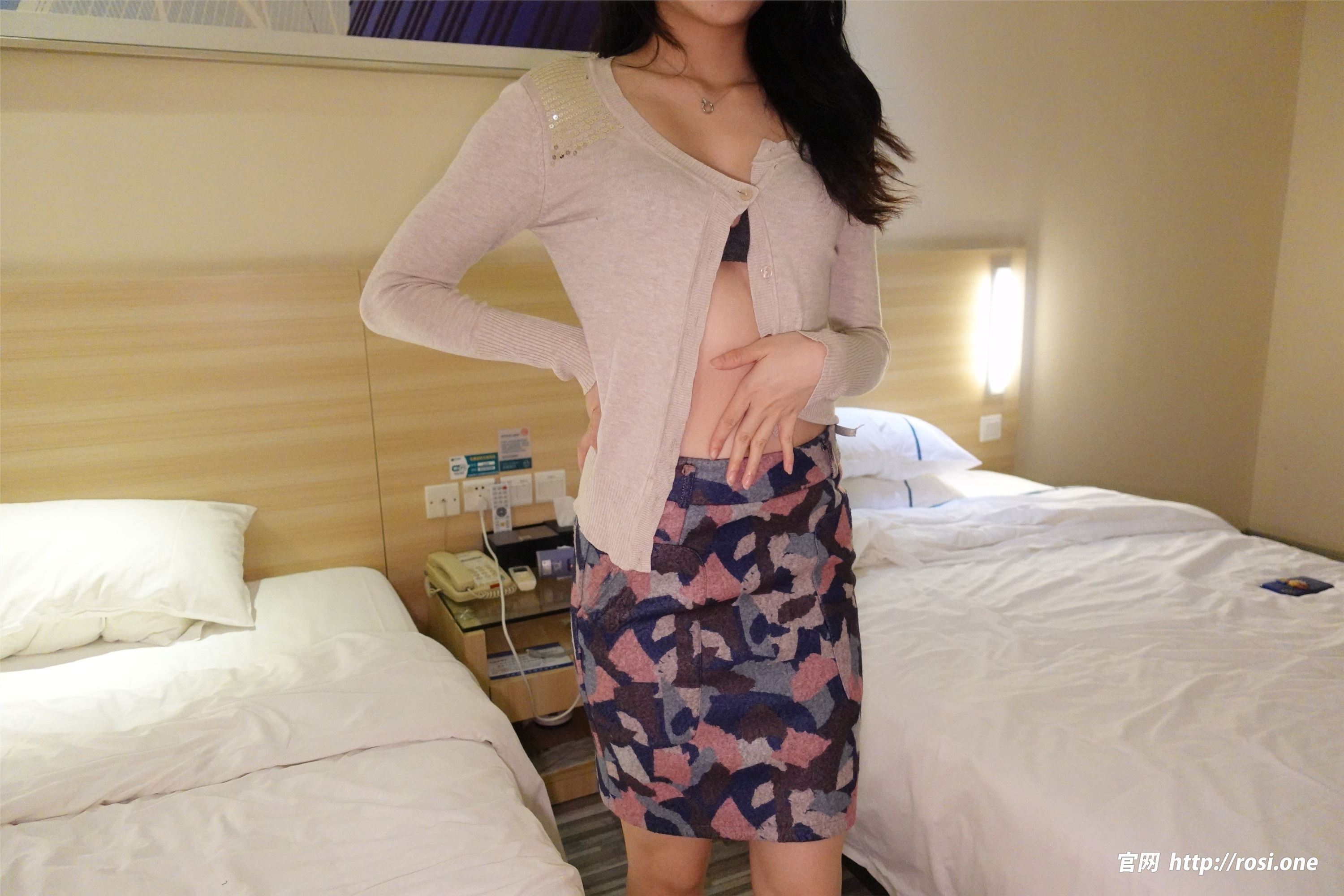 ROSI写真 2022.08.13 NO.3904